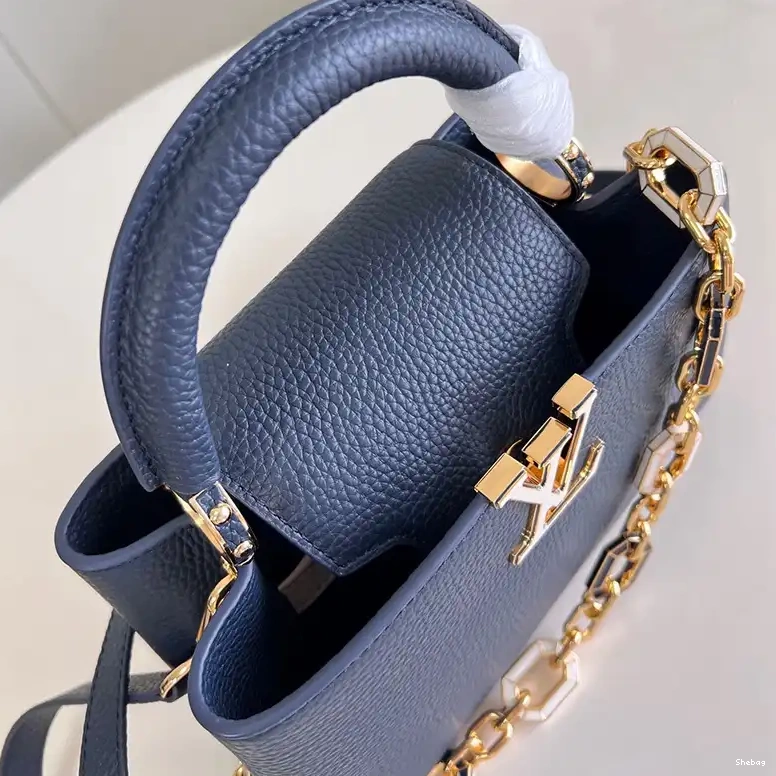 2408YA0104 Bags LV 0519